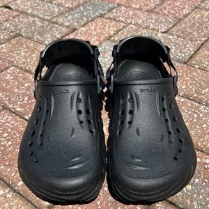 Crocs Echo clog in black M7/W9